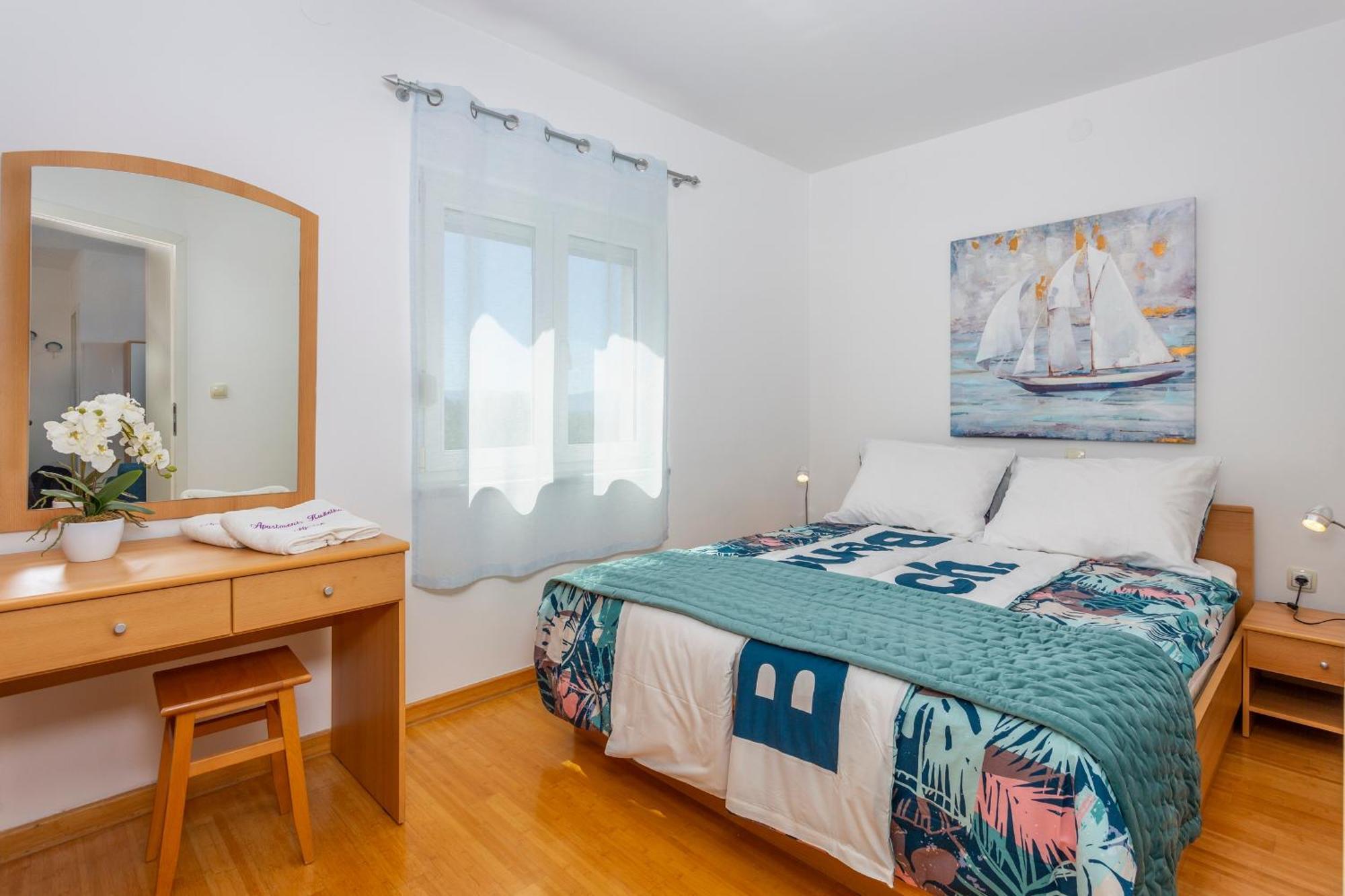 Apartments By The Sea Njivice, Krk - 5296 Екстериор снимка
