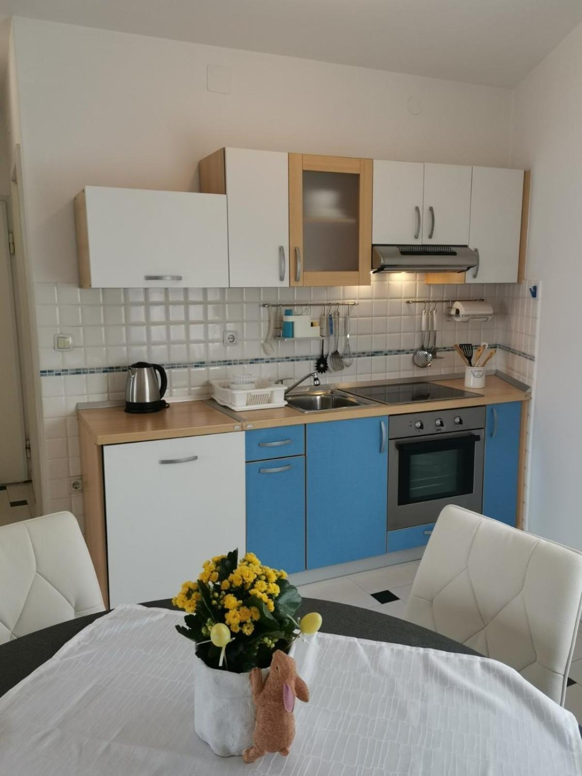 Apartments By The Sea Njivice, Krk - 5296 Екстериор снимка